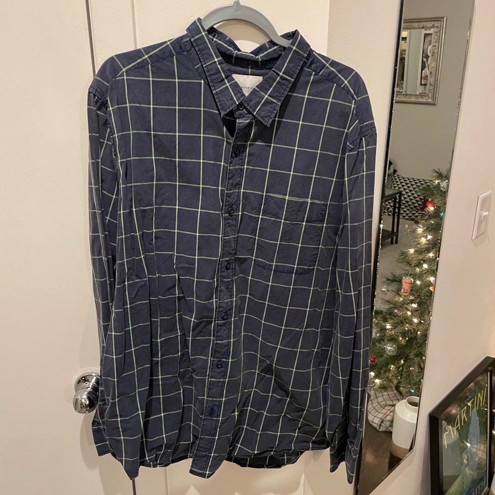 American Eagle LS button down shirt